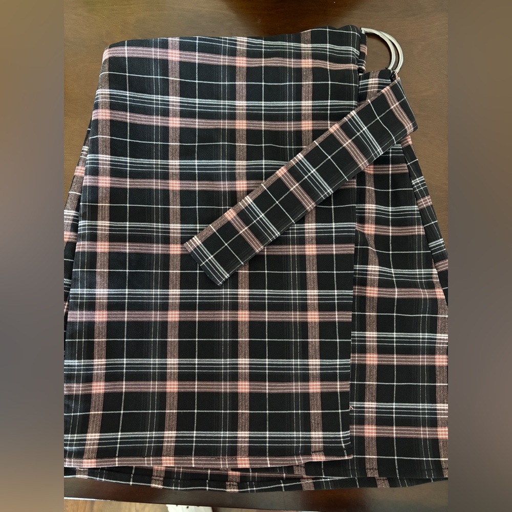 Garage Checkered A-Line Skirt in Black and Pink
